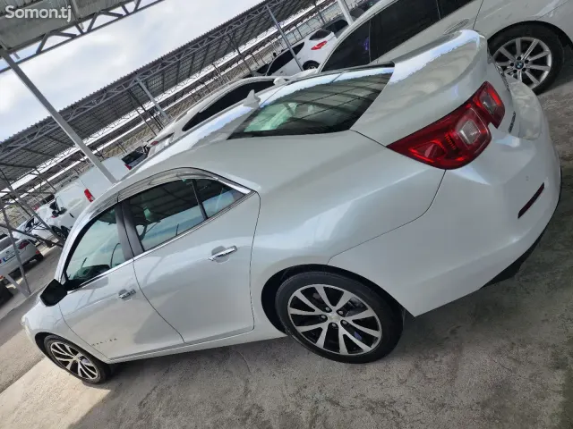 Chevrolet Malibu 2015 · 2.0 AT