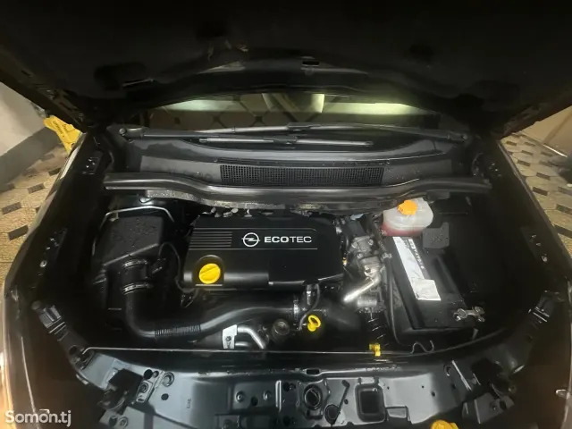 Opel Zafira 2014 · 1.7 MT