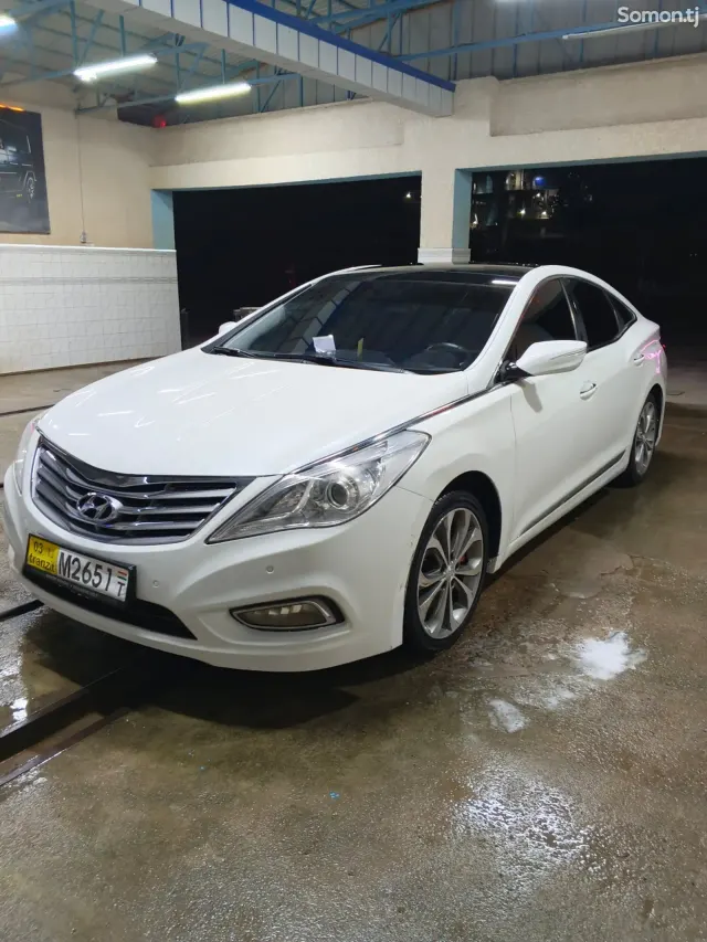 Hyundai Grandeur 2011 · 2.4 AT