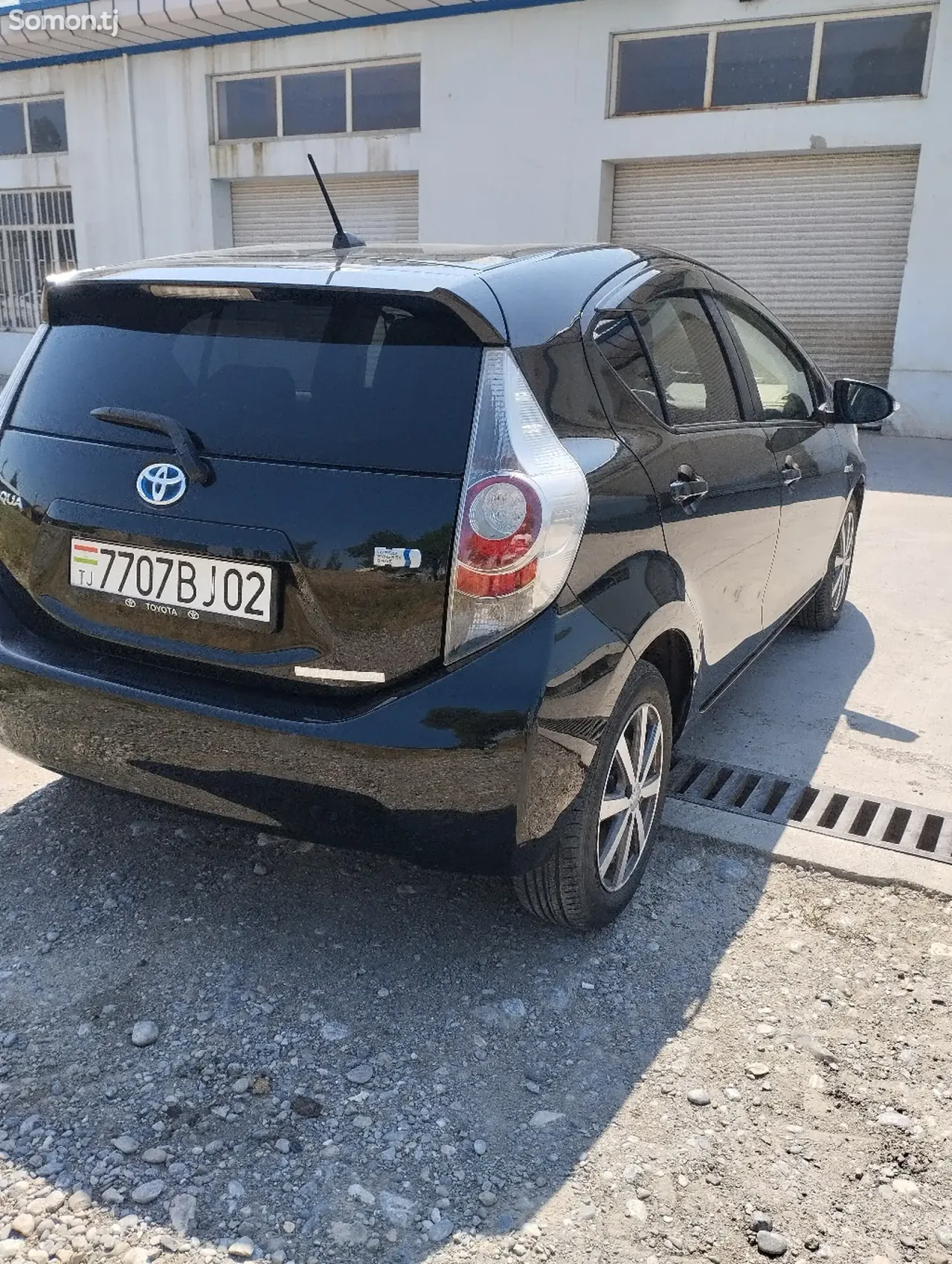 Toyota Aqua 2016 · 1.5 AT