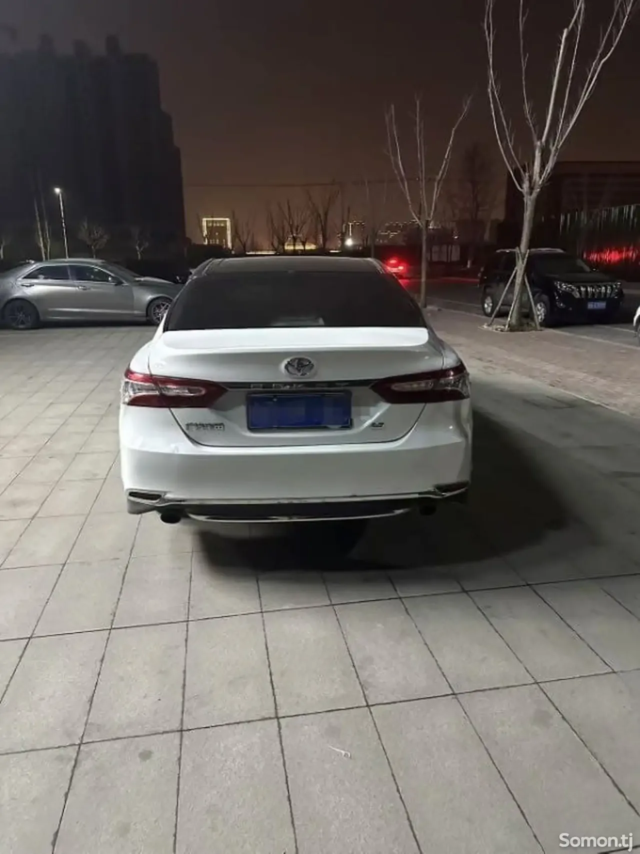 Toyota Camry 2019 · 2.0 AT