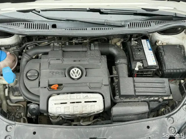 Volkswagen Touran 2012 · 1.4 AT