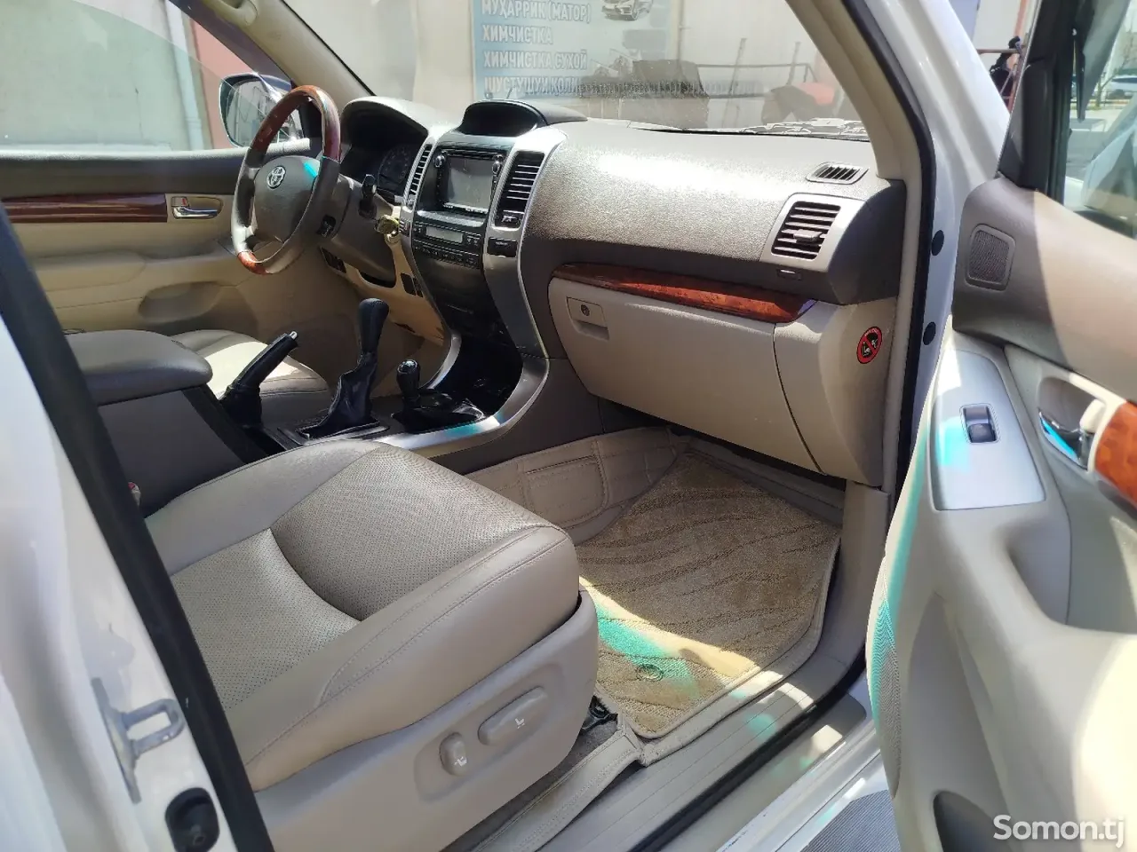 Toyota Land Cruiser Prado 2009 · 4.0 AT