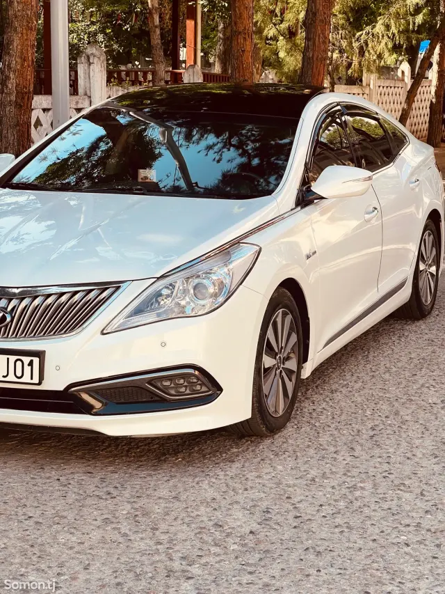 Hyundai Grandeur 2016 · 2.4 AT