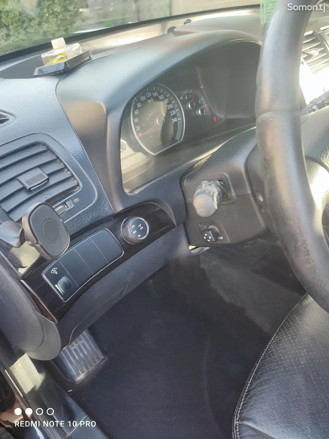 Kia Mohave 2012 · AT