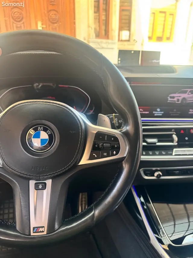 BMW X7 2019 · 4.0 AT