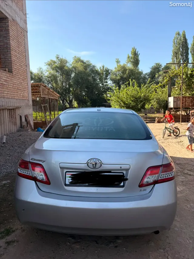 Toyota Camry 2011 · 2.5 AT