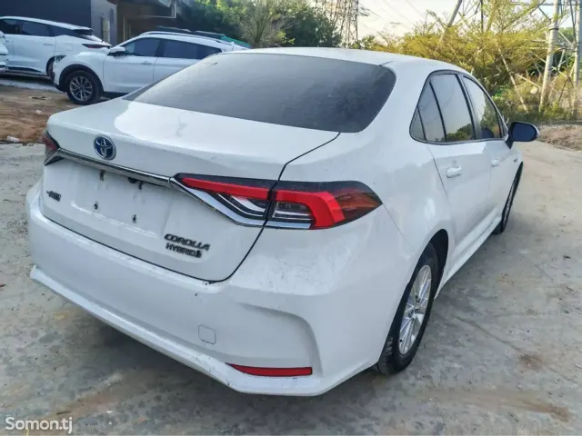 Toyota Corolla 2021 · 1.8 AT