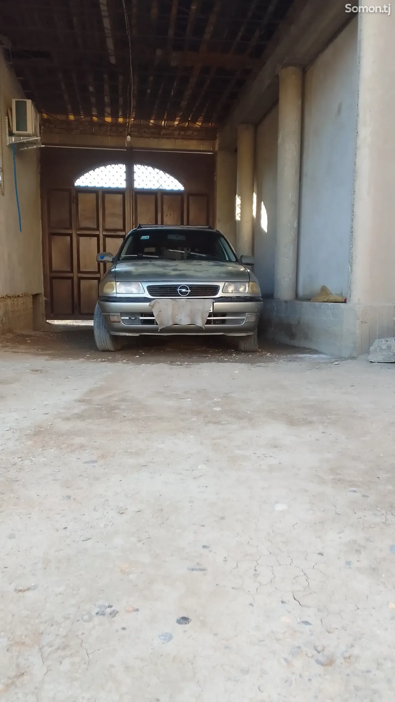Opel Astra F 1996 · 1.6 MT