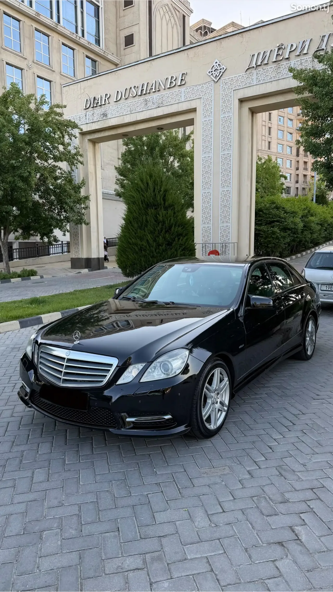 Mercedes-Benz E class 2012 · 2.0 AT