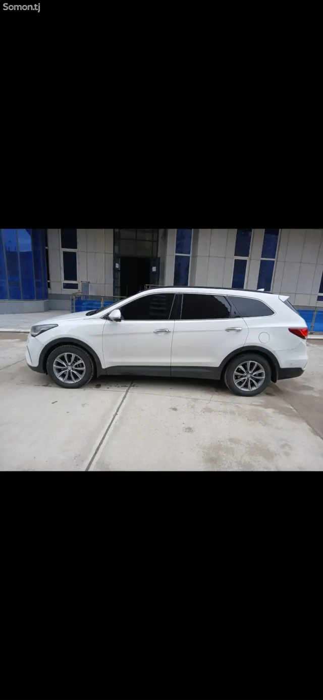 Hyundai Santa Fe 2017 · 2.2 AT