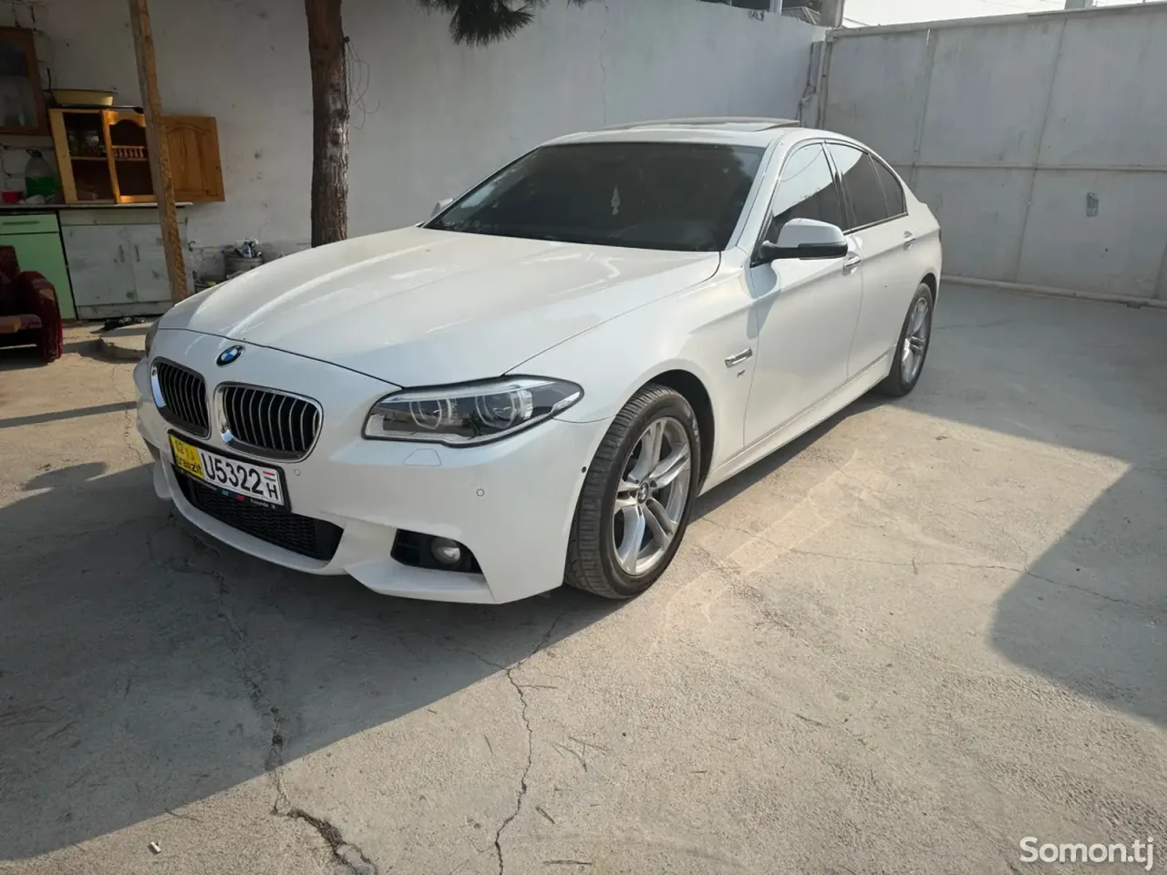 BMW 5 series 2016 · 3.0 AT