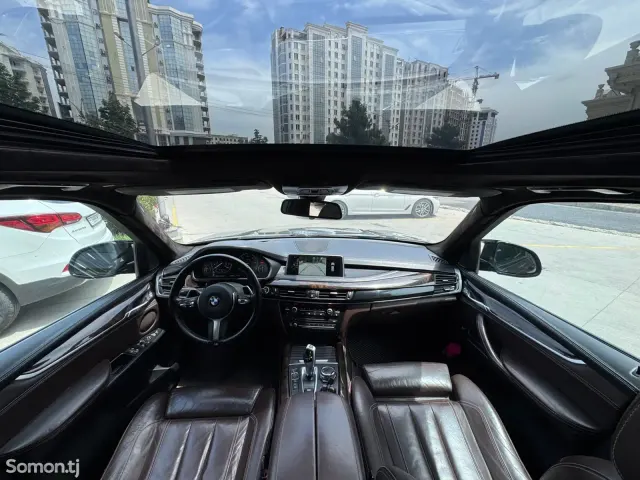 BMW X5 2015 · 3.0 AT