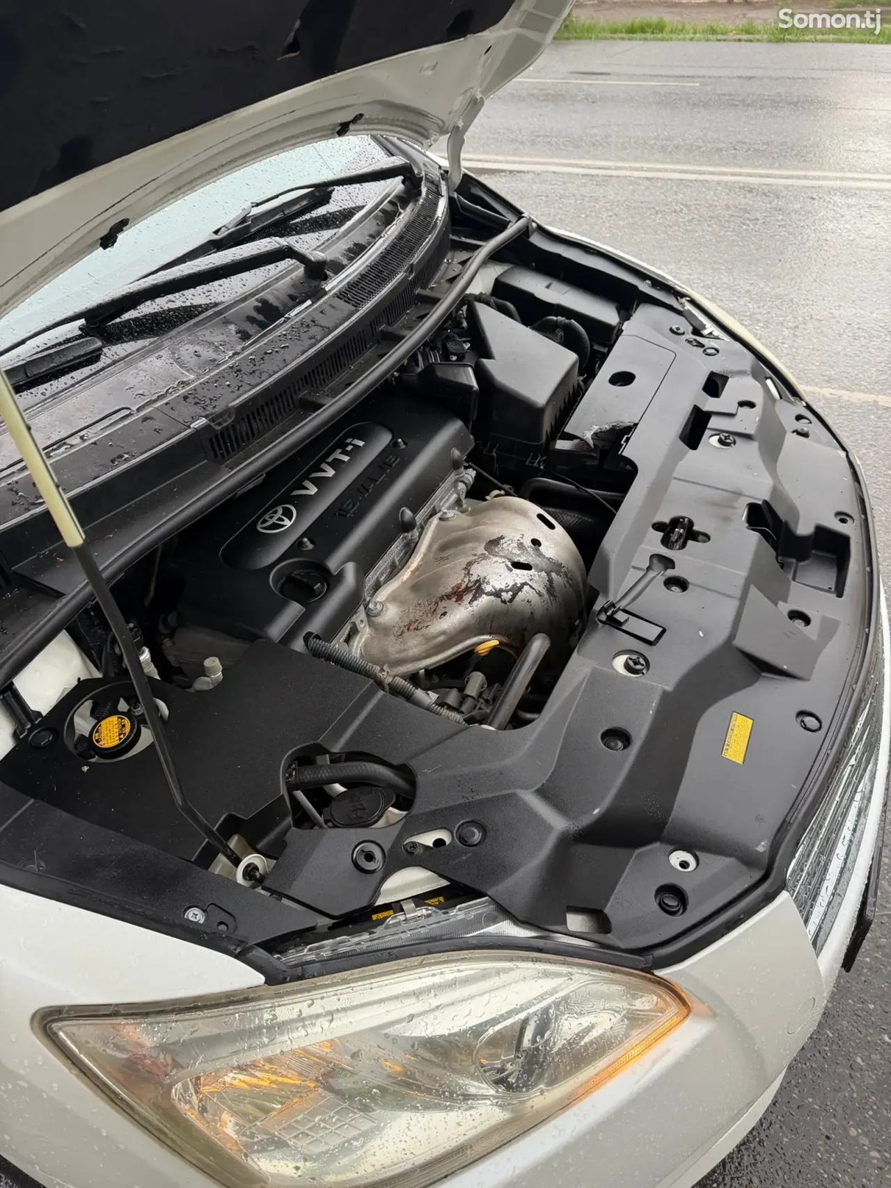 Toyota Mark X ZiO 2010 · 2.4 AT