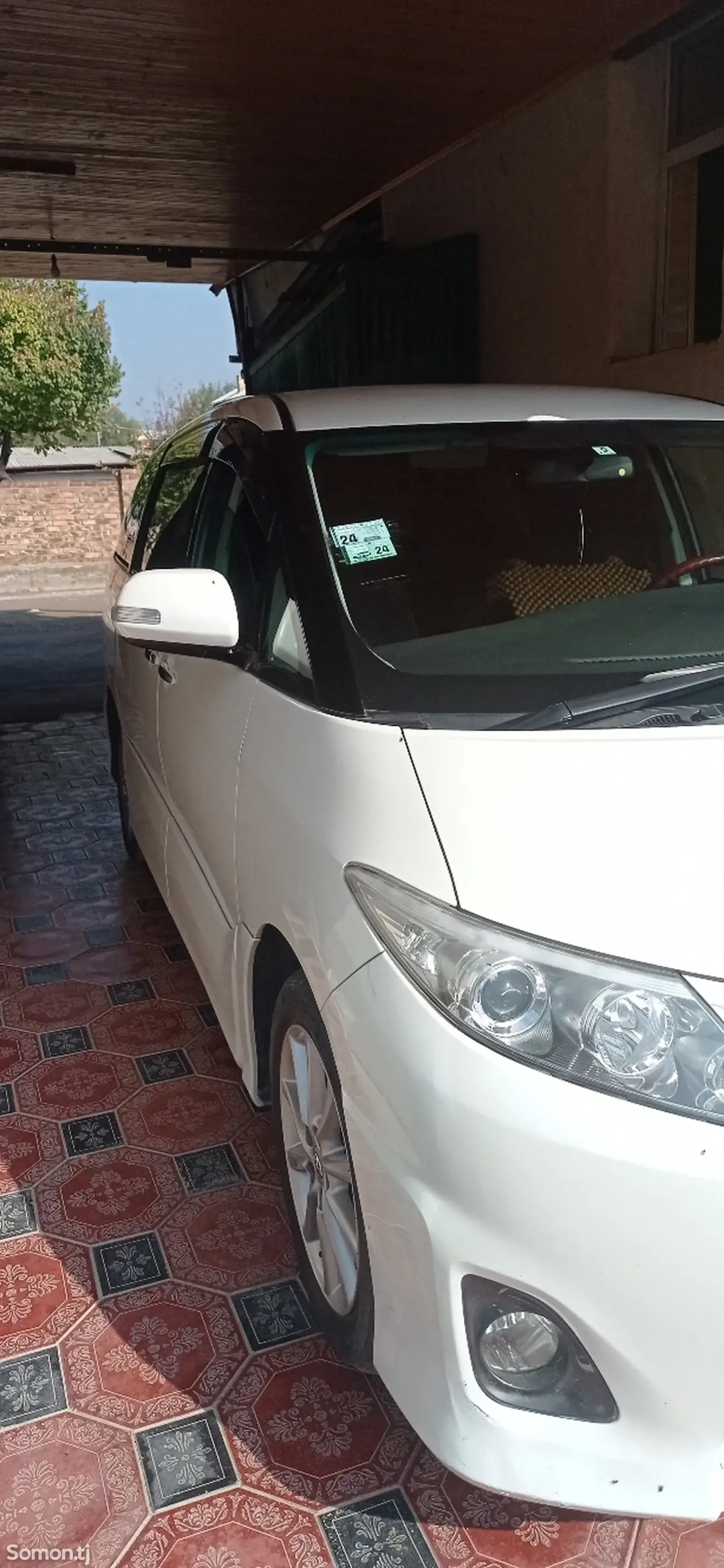Toyota Estima 2009 · 2.4 AT