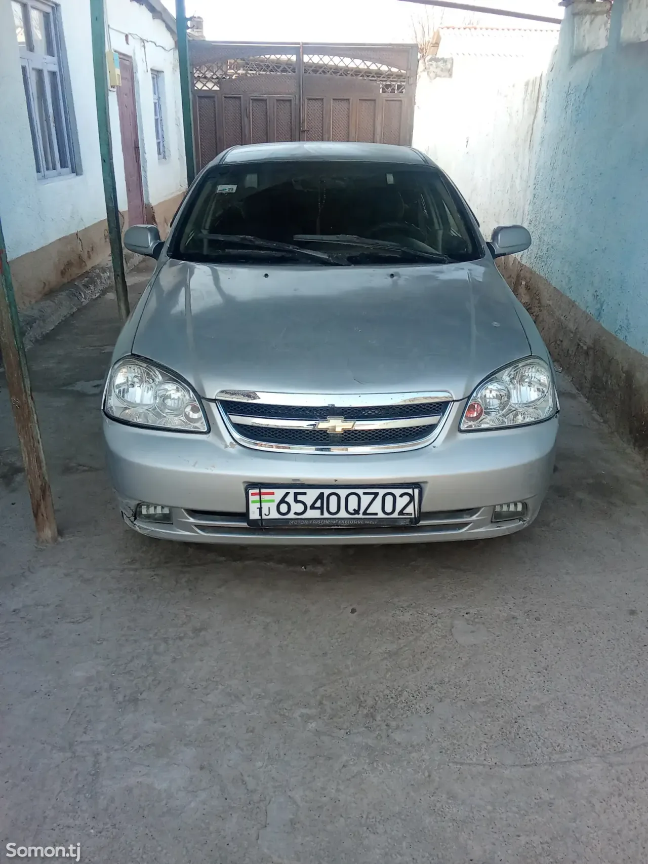 Chevrolet Lacetti 2004 · 1.6 MT