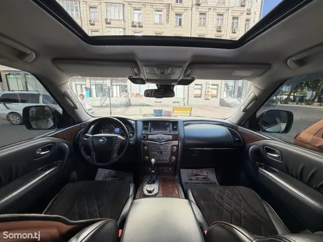 Nissan Patrol 2014 · 5.7 AT
