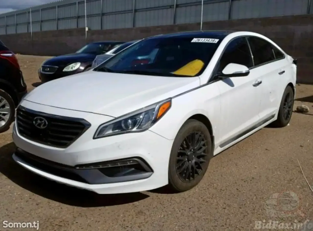 Hyundai Sonata 2015 · 1.9 AT