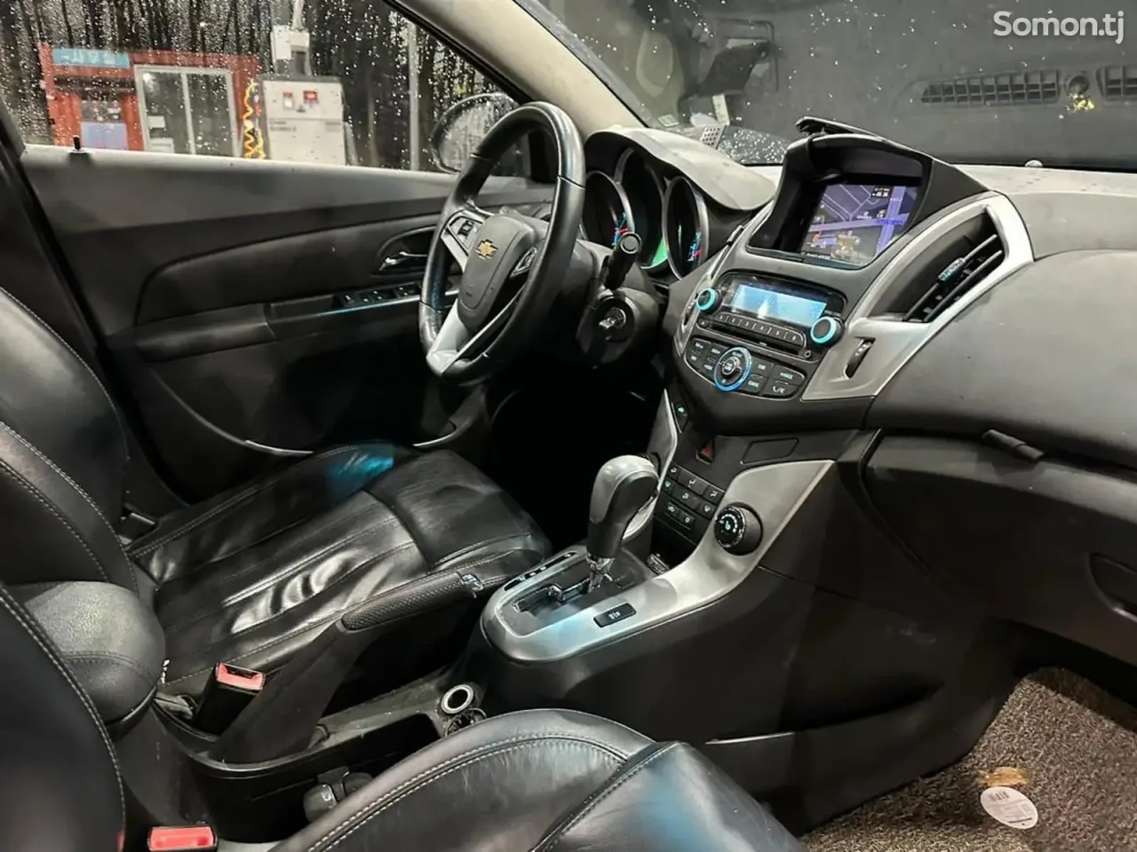 Chevrolet Cruze 2015 · 1.4 AT