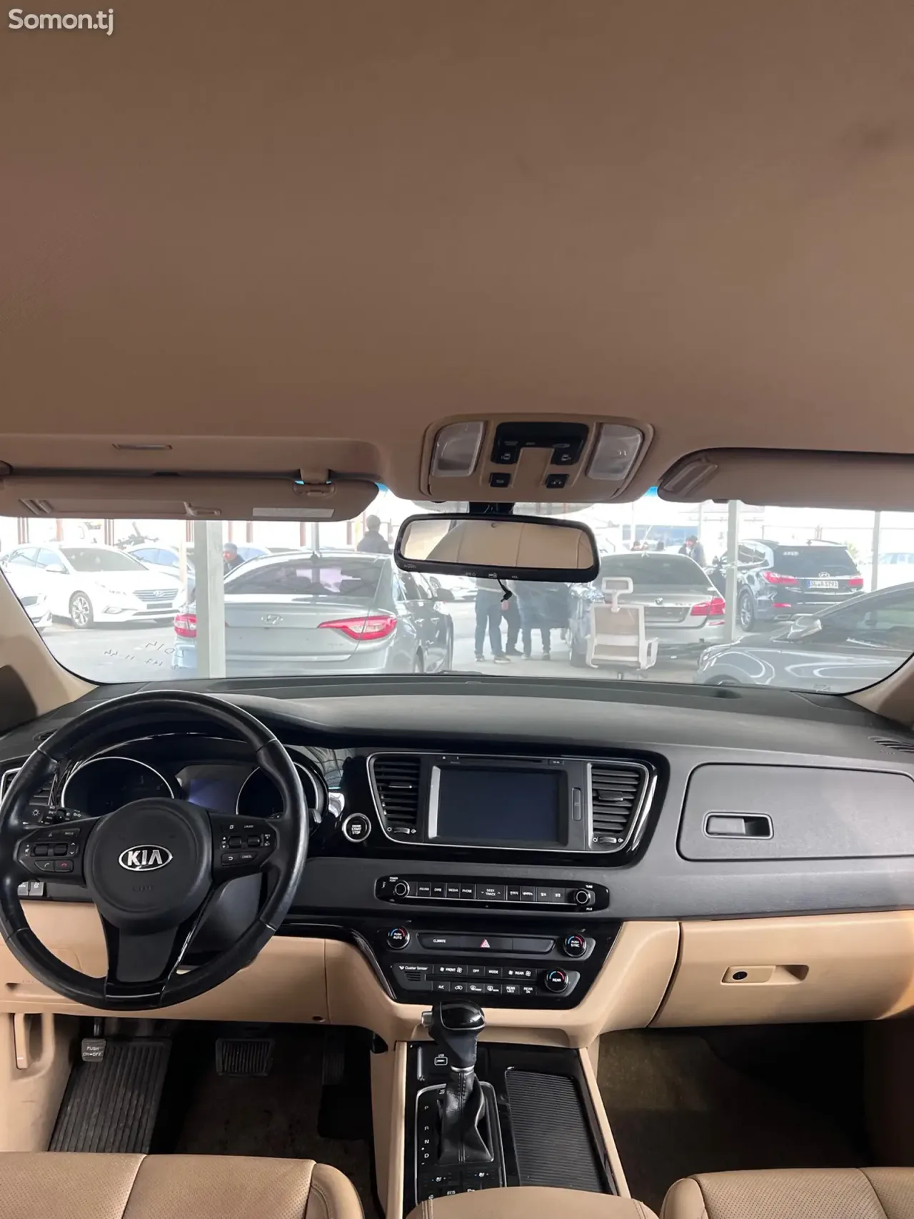 Kia Carnival 2014 · 2.2 AT