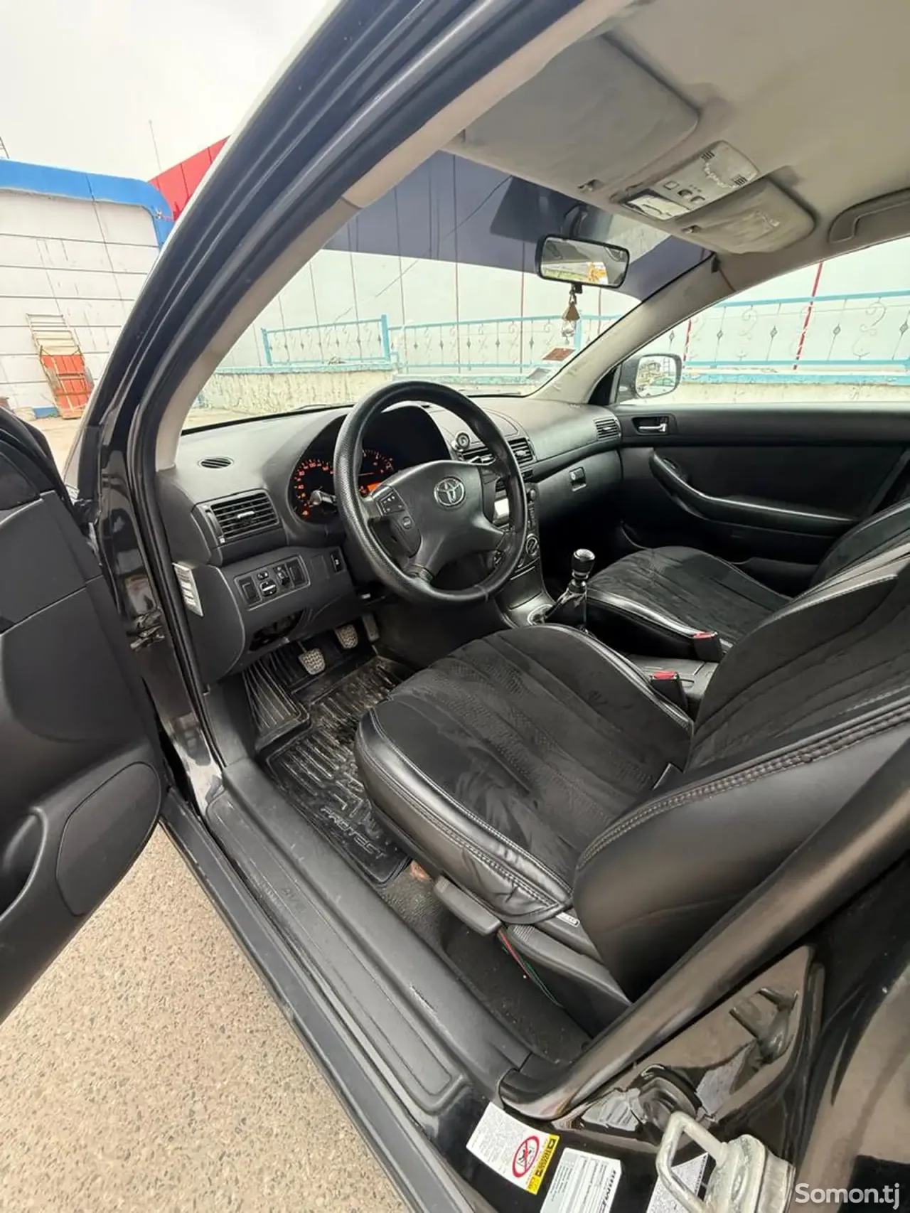 Toyota Avensis 2007 · 2.0 MT