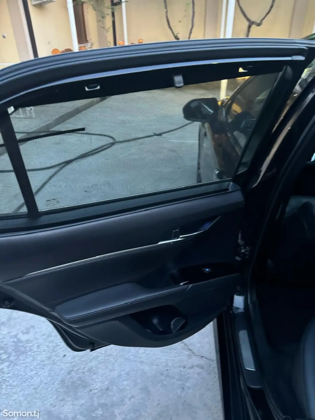 Toyota Camry 2020 · 3.5 AT