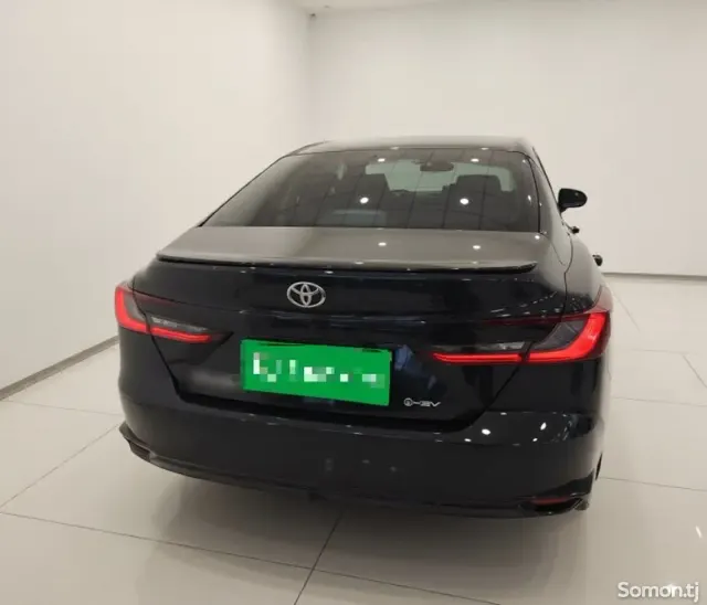 Toyota Camry 2025 · 2.0 AT