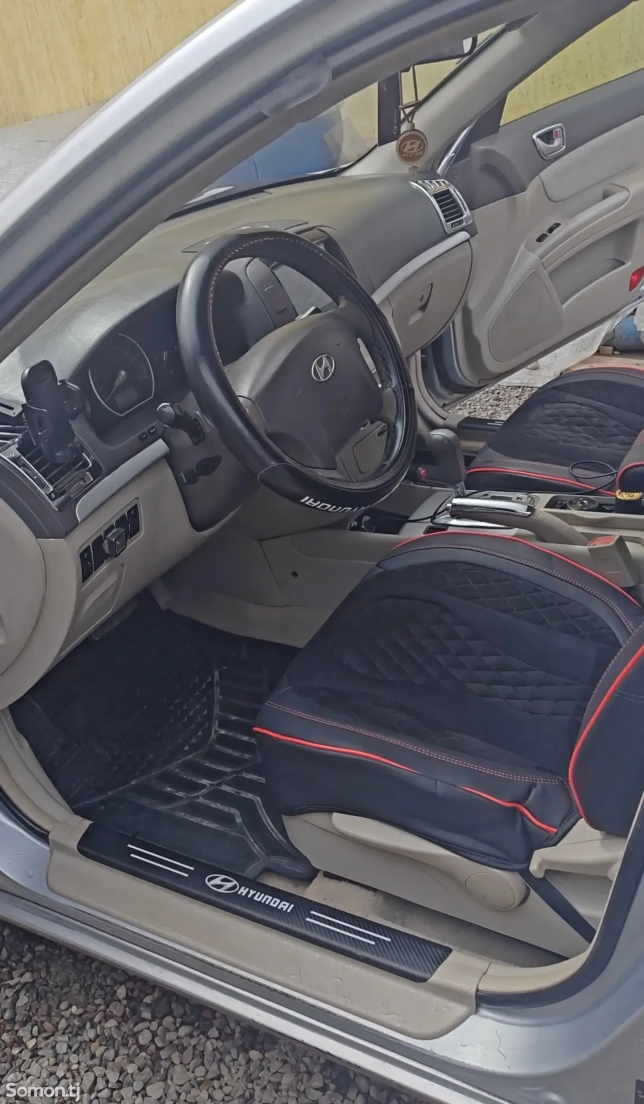 Hyundai Sonata 2007 · 2.4 AT