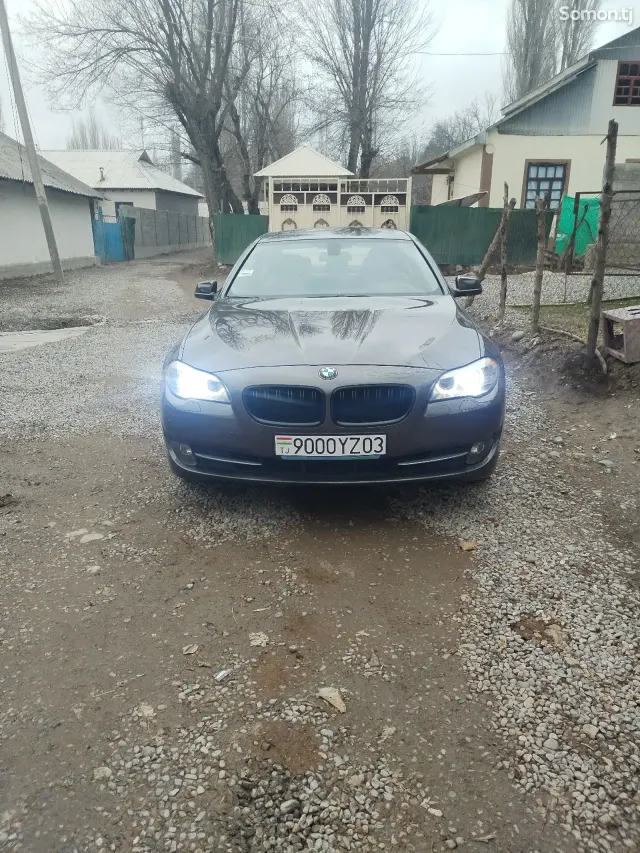 BMW 5 series 2011 · 3.0 AT
