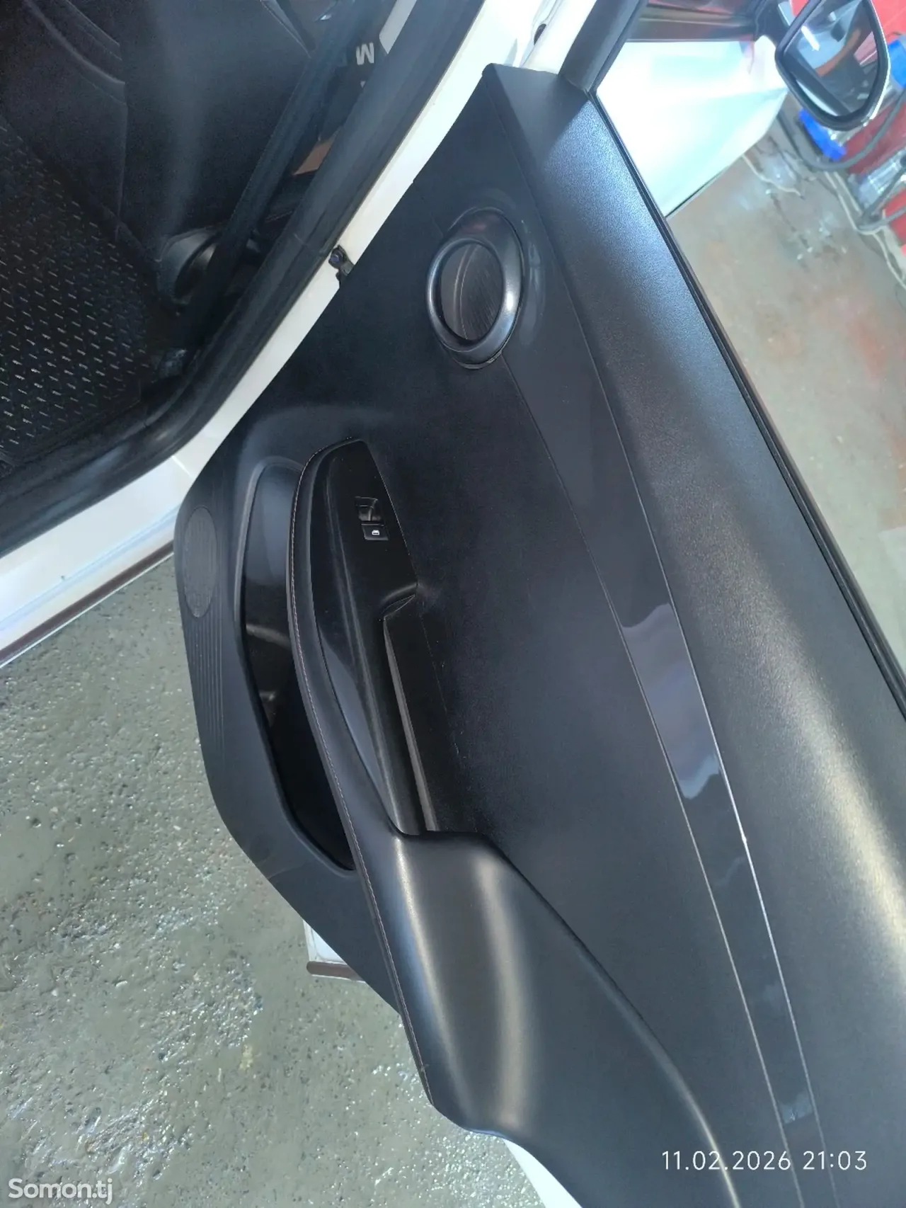 BYD E2 2024 · AT
