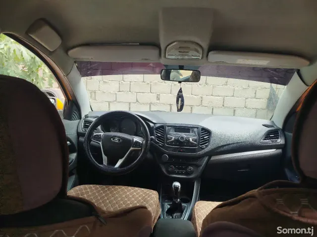 Lada (ВАЗ) Vesta 2019 · 1.6 MT