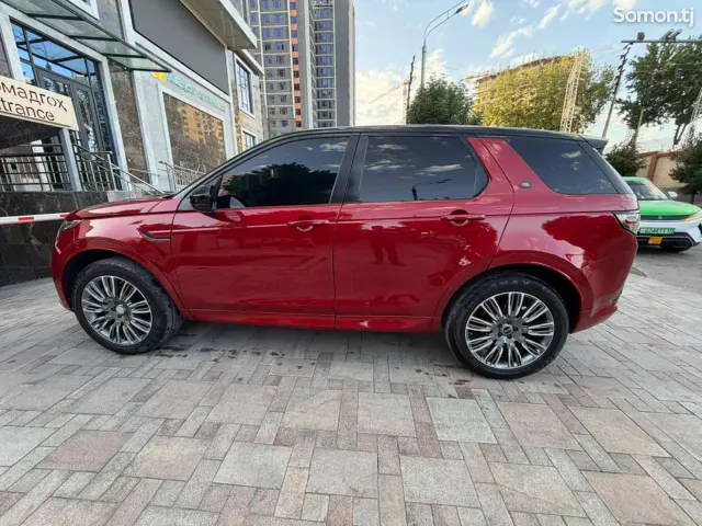 Land Rover Discovery 2016 · 2.0 AT