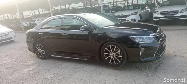 Toyota Camry 2016 · 2.5 AT