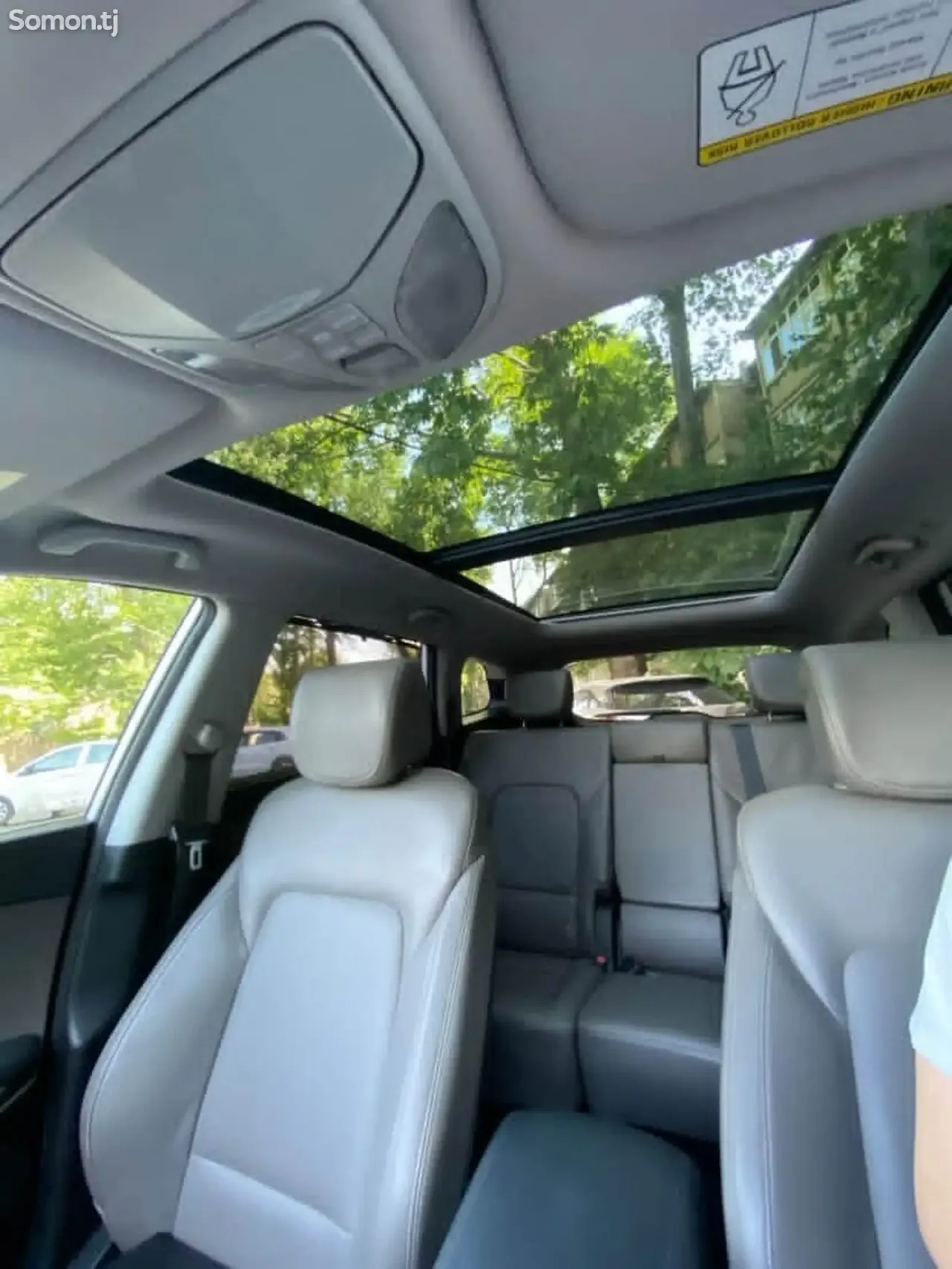 Hyundai Santa Fe 2015 · 3.3 AT