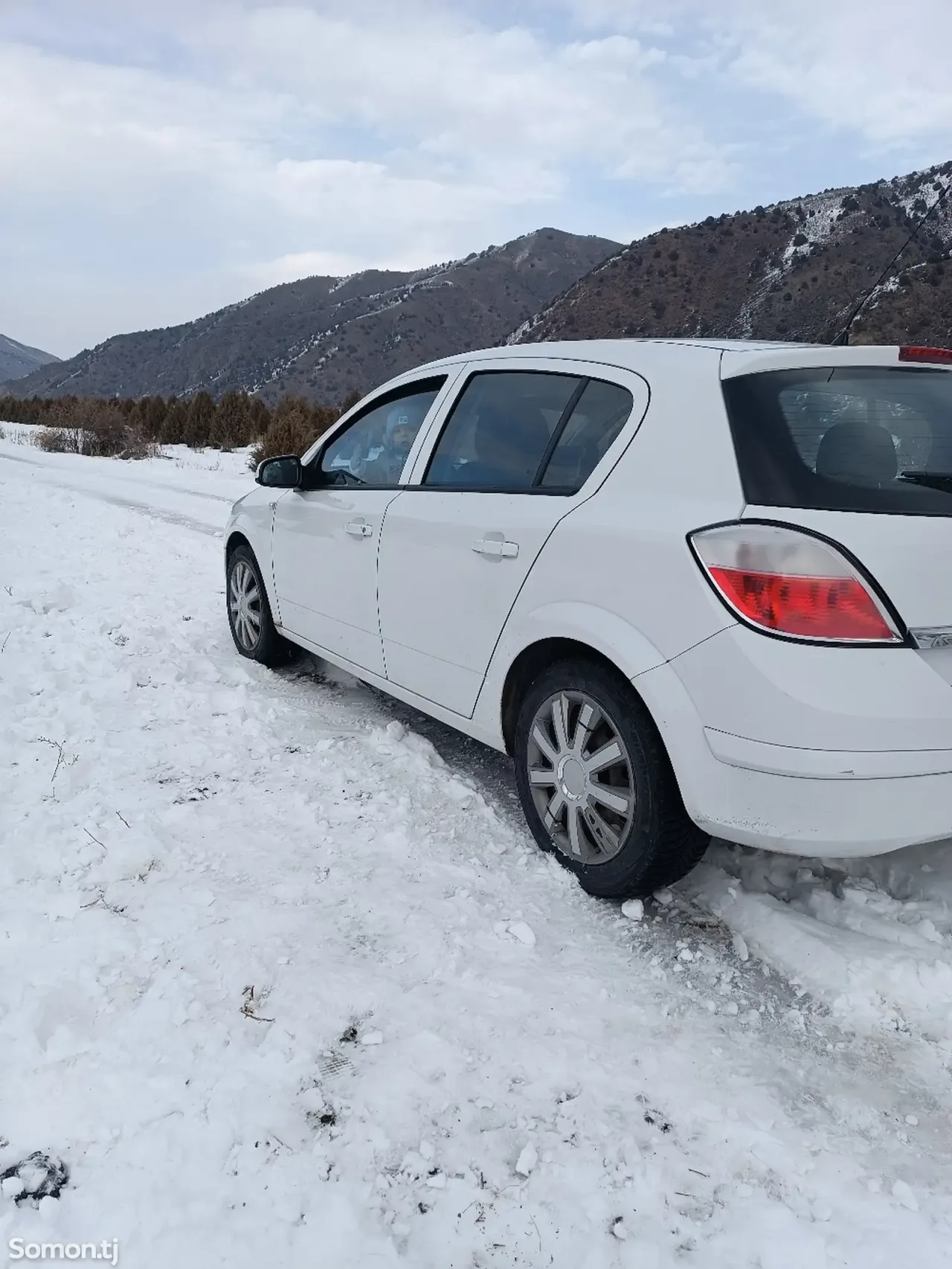 Opel Astra H 2006 · 1.4 MT