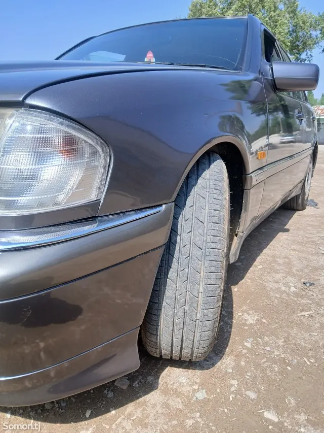 Mercedes-Benz C class 1994 · 1.8 MT