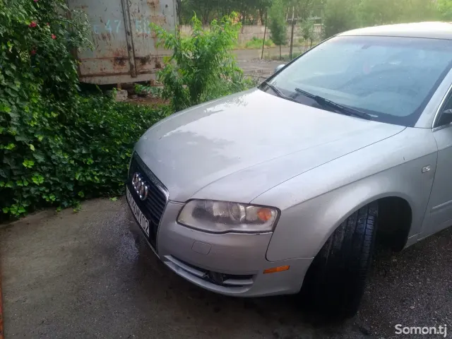 Audi A4 2005 · 3.2 AT