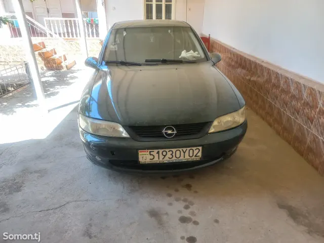 Opel Vectra B 1999 · 1.6 MT