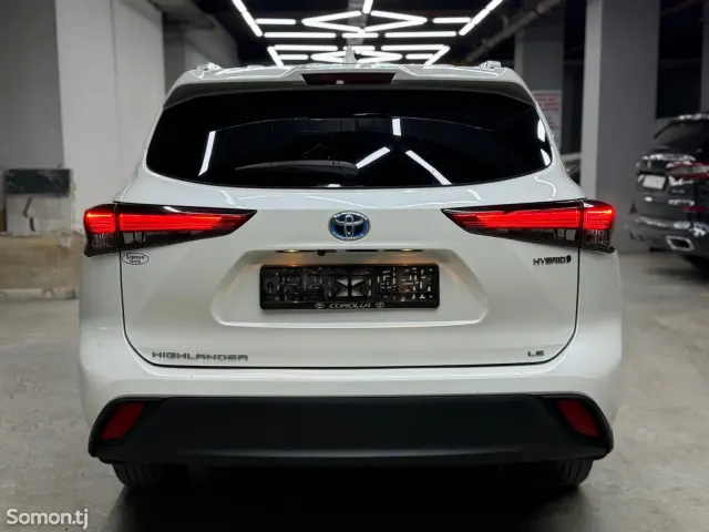 Toyota Highlander 2020 · 2.5 AT