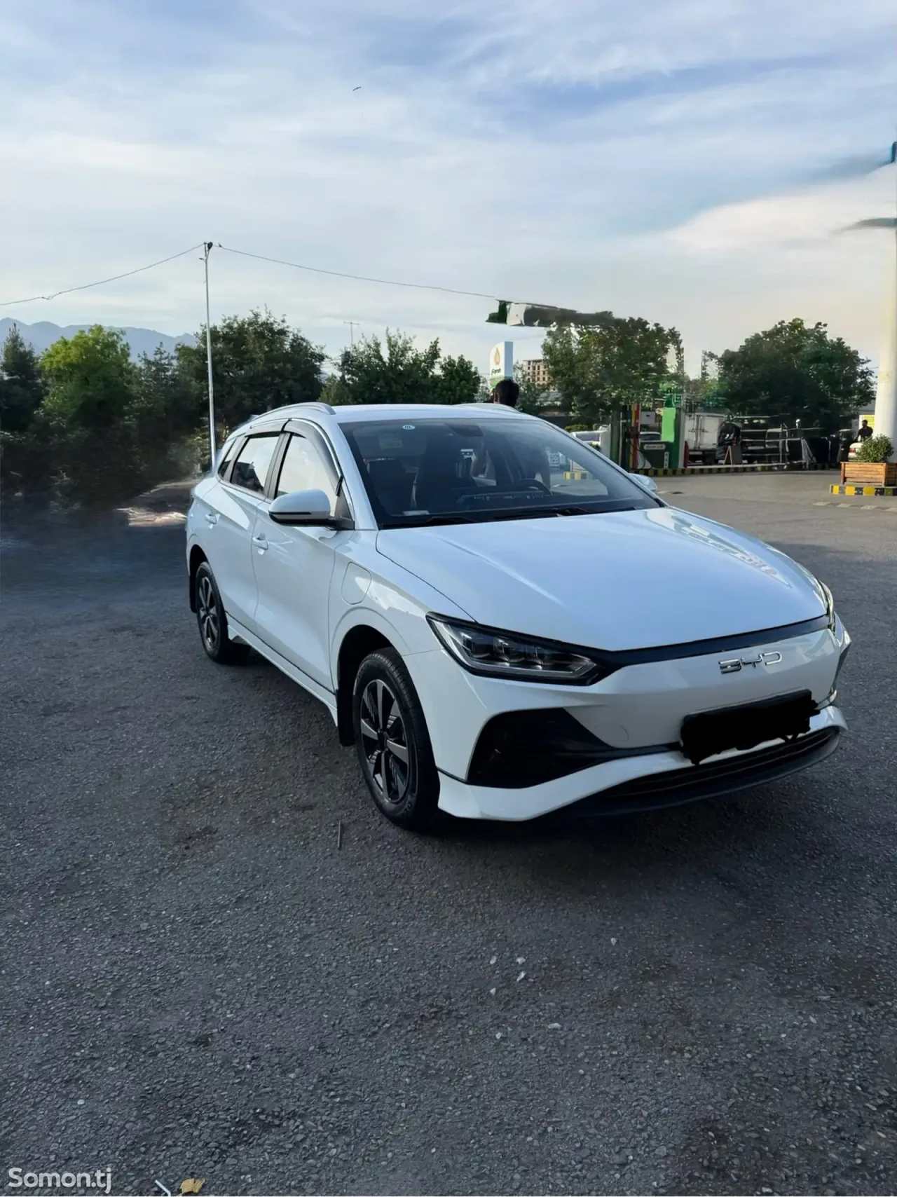 BYD E2 2023 · AT