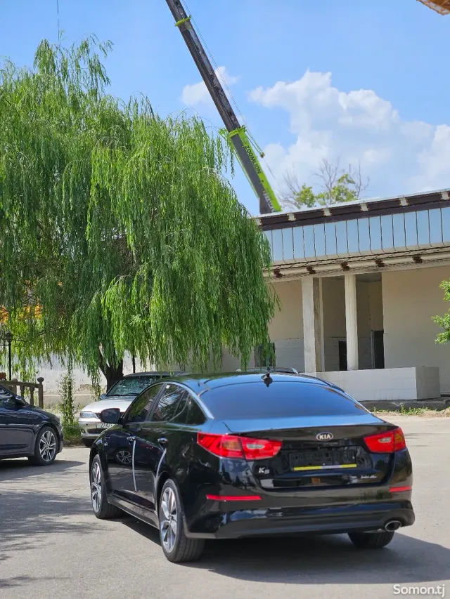 Kia K5 2014 · 2.0 AT