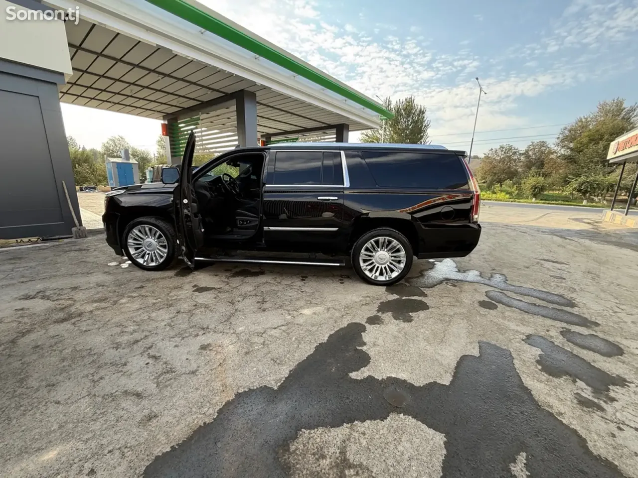 Cadillac Другая модель 2018 · 6.2 AT