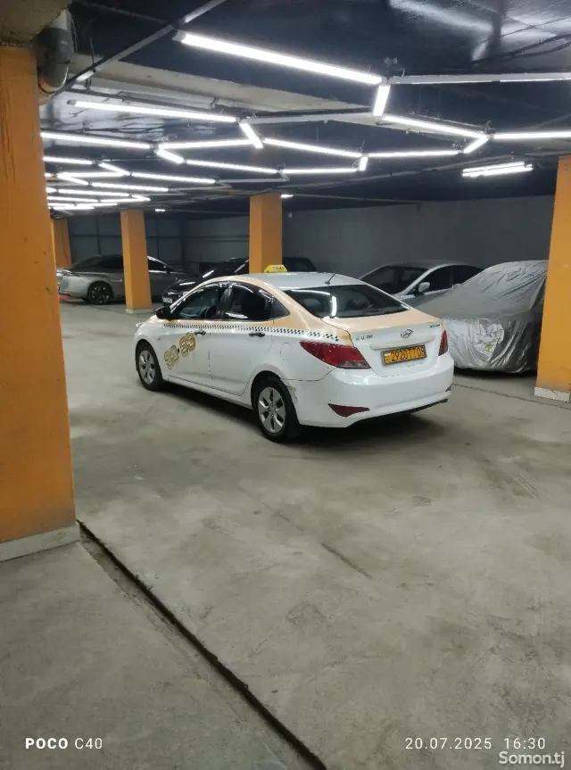 Hyundai Solaris 2014 · 1.6 AT