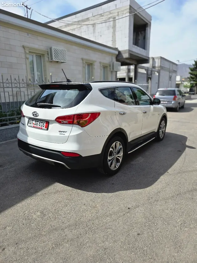 Hyundai Santa Fe 2014 · 2.0 AT