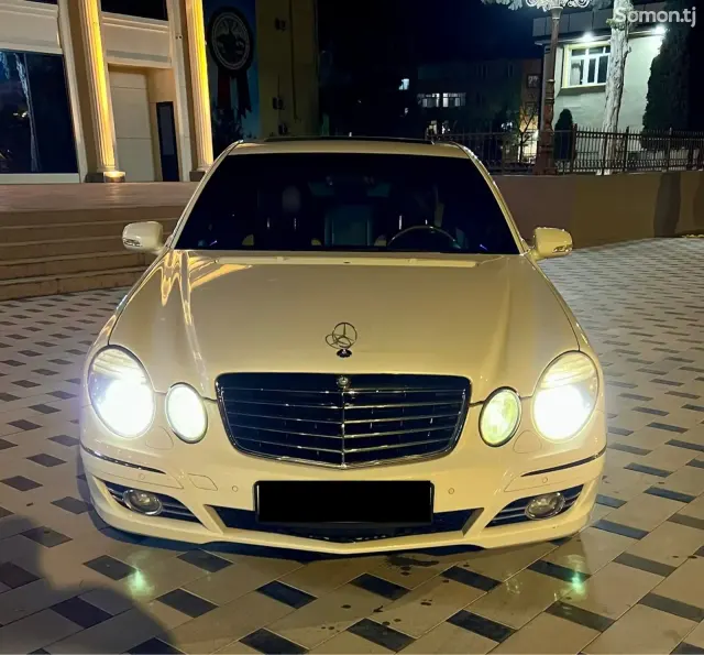 Mercedes-Benz E class 2007 · 3.5 AT