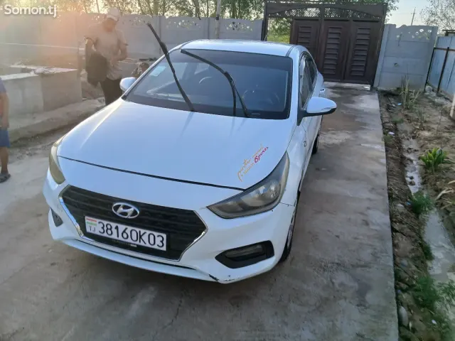 Hyundai Solaris 2019 · 1.5 AT