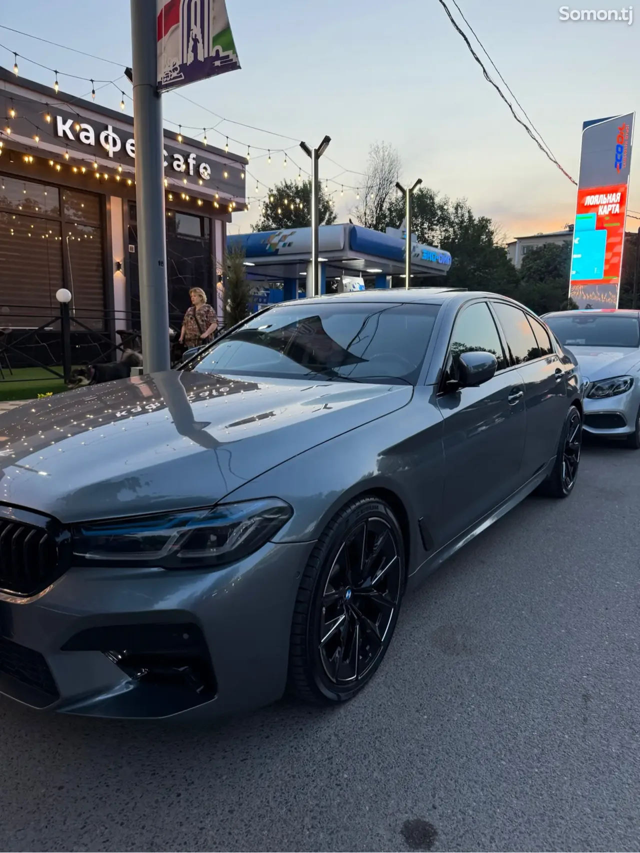BMW 5 series 2018 · 3.0 AT