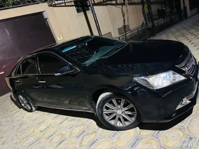 Toyota Camry 2014 · 2.5 AT