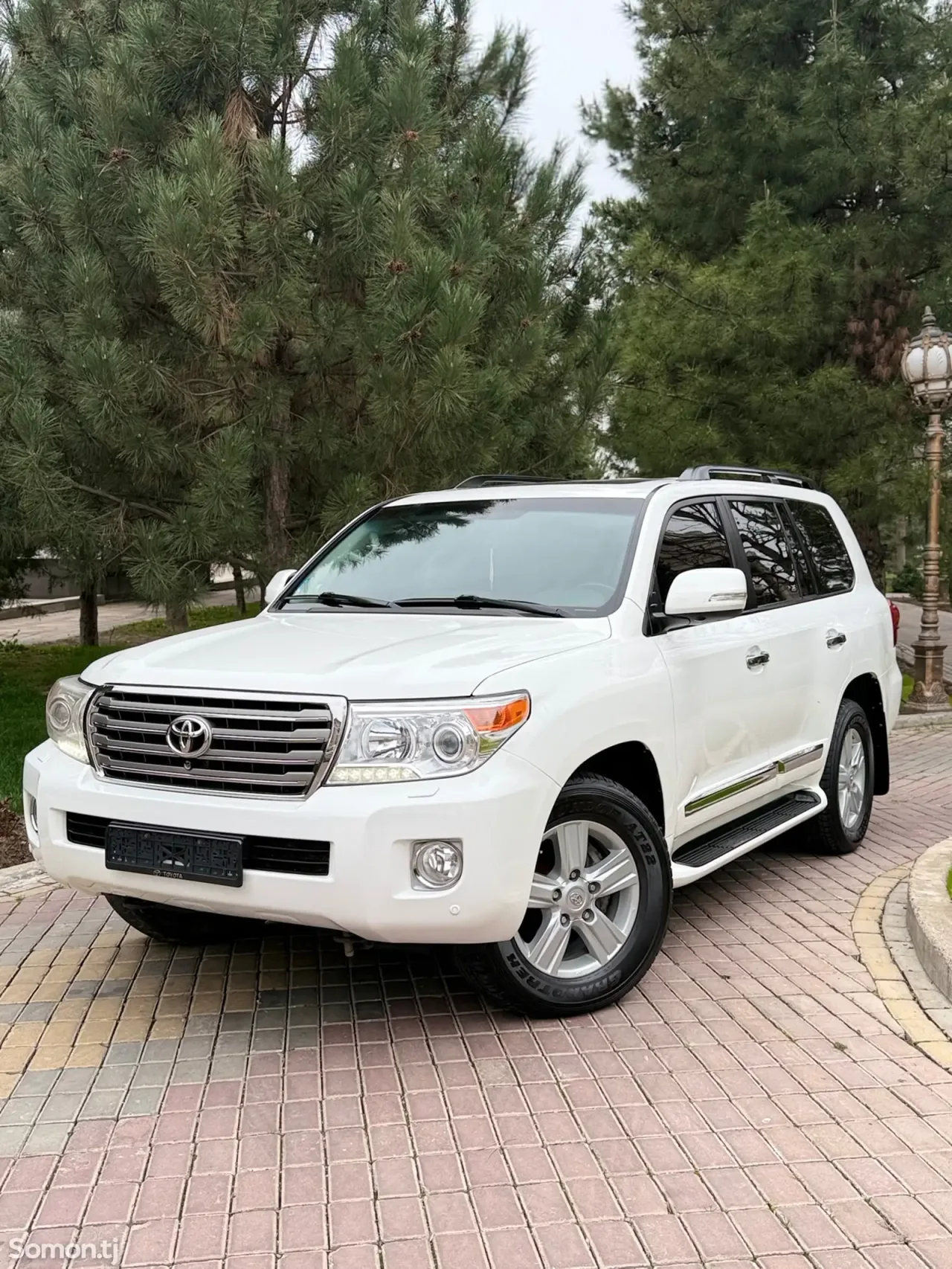 Toyota Land Cruiser 2014 · 4.0 AT