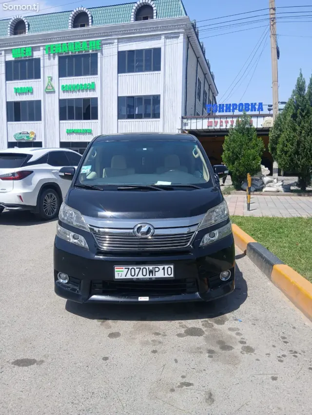 Toyota Vellfire 2014 · 2.4 AT